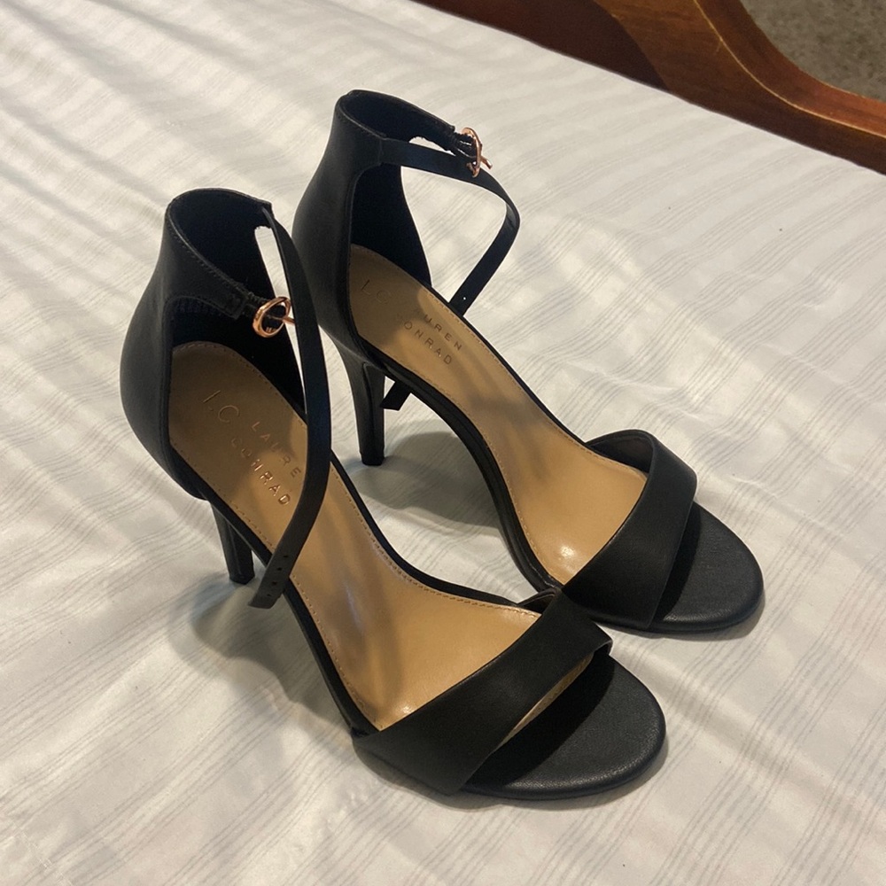 LAUREN CONRAD - Black open toe heel, tan inner padding and never worn